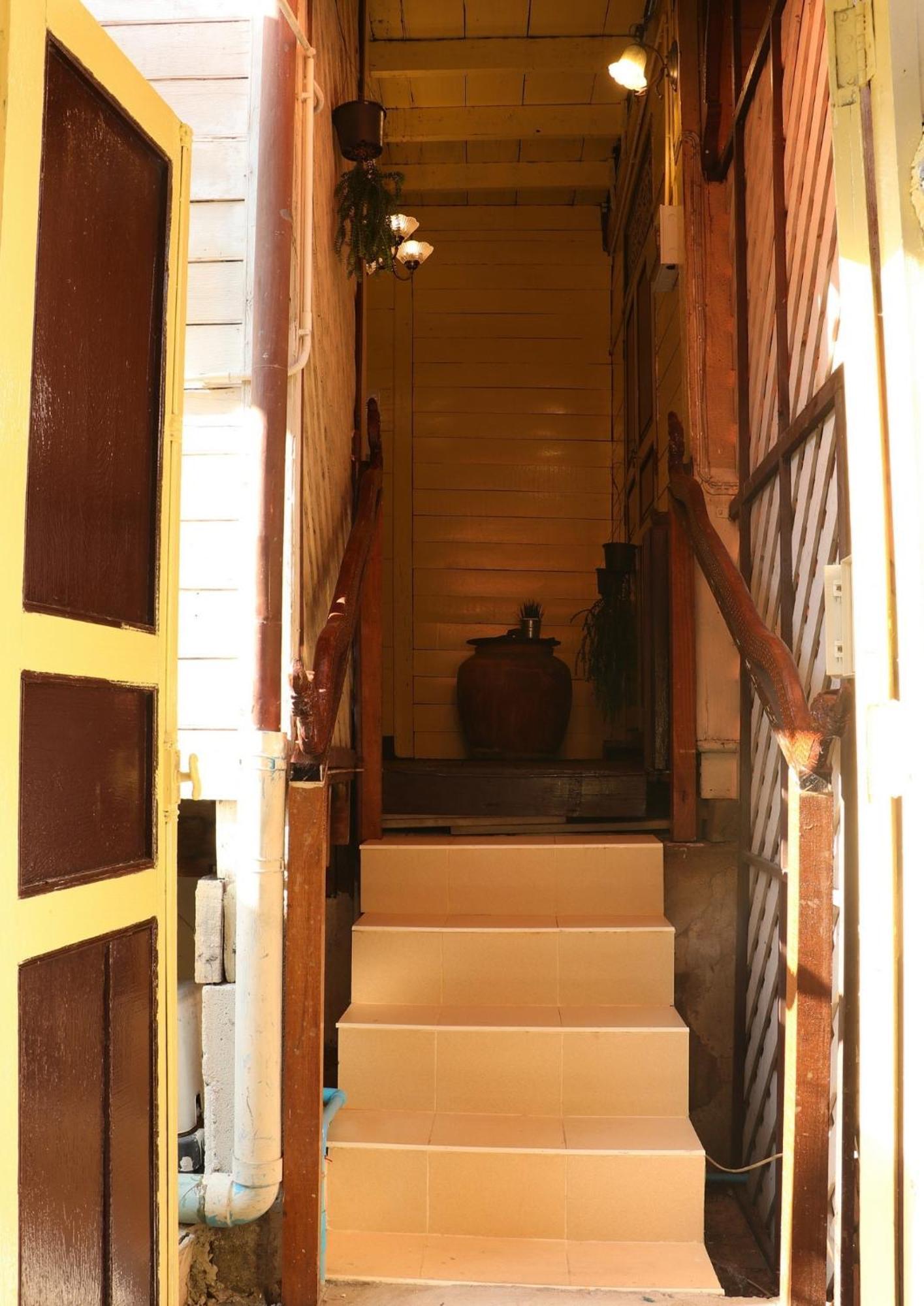 Baankhon Private Room In Thai House Check In By Yourself Code Inbox Adult Only Bangkok Exterior foto